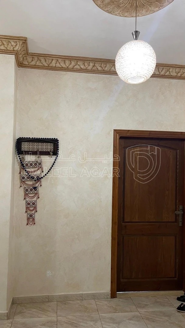 مبنى في منزل مستقل -الزرقاء - البتراوي - ثلاث طوابق -تسوية - 135,000 دأ - صورة 1